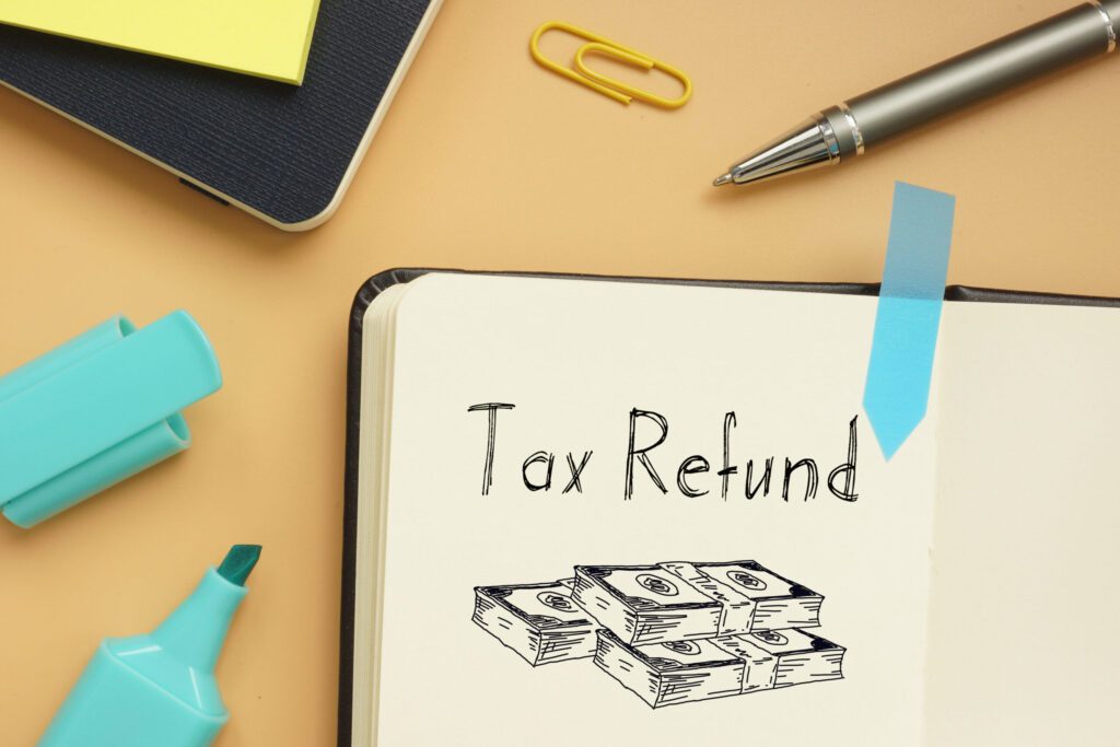 Tax refund and debt: should you use your tax refund to pay off debt?