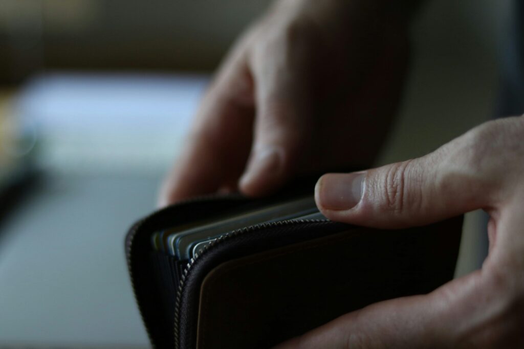 How to live frugally in Canada: 10 practical tips for saving money