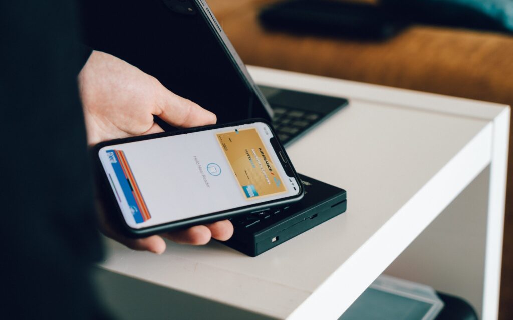 Does not paying taxes affect your credit score?