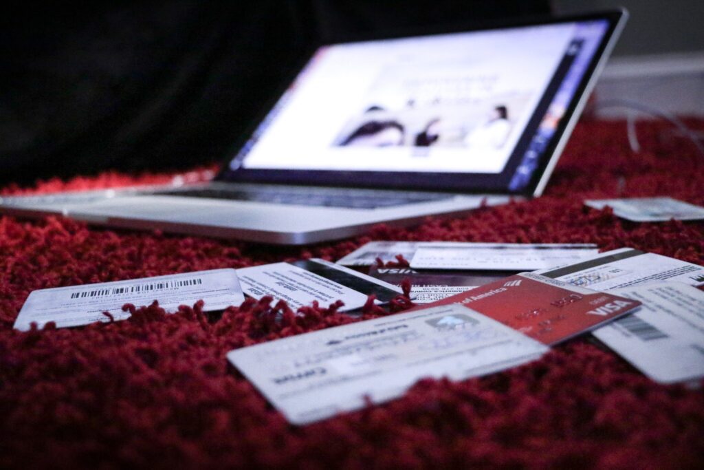 Causes of bad debt: how Canadians can find themselves in financial difficulty